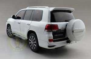 TOYOTA LAND CRUISER 200 2020, WHITE — фото 3
