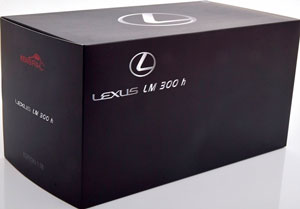 LEXUS LM 300 H RHD BLACKMETALLIC — фото 4