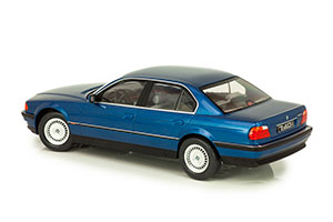 BMW E38 740I 7-SERIES 1994 BLUE METALLIC LIMITED EDITION 1000 PCS — фото 4