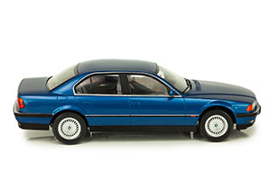 BMW E38 740I 7-SERIES 1994 BLUE METALLIC LIMITED EDITION 1000 PCS — фото 9