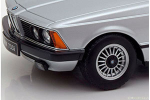 BMW 733I E23 1977 SILVER LIMITED EDITION 1000 PCS — фото 3