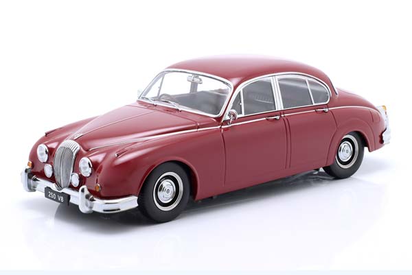 DAIMLER 250 V8 RHD 1962 RED
