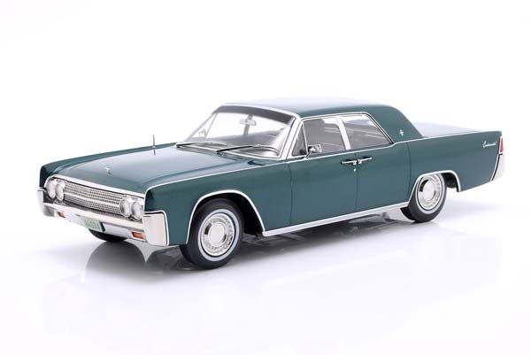 LINCOLN CONTINENTAL SEDAN FILM MATRIX RELOADED 1963 DARK GREEN METALLIC / ЛИНКОЛЬН КОНТИНЕНТАЛ СЕДАН ИЗ ФИЛЬМА «МАТРИЦА: ПЕРЕЗАГРУЗКА» 1963 ТЕМНО-ЗЕЛЕНЫЙ МЕТАЛЛИК