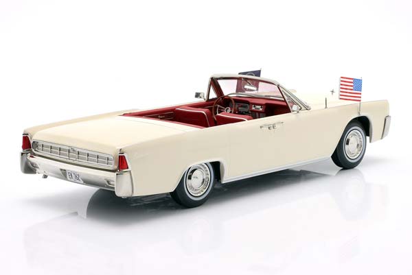 LINCOLN CONTINENTAL CABRIO JOHN F. KENNEDY YEAR 1963 WHITE / ЛИНКОЛН КОНТИНЕНТАЛ КАБРИО ДЖОХН КЕННЕДЙ БЕЛЫЙ — фото 2