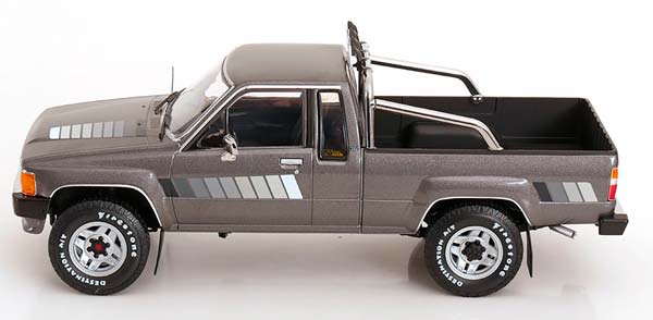 TOYOTA TRUCK XTRA CAB 4X4 (HILUX) 1985 GRAYMETALLIC / WHITE / ТОЙОТА ГРУЗОВИК КСТРА КАБ 4X4 ХИЛУКС ГРАЙМЕТАЛЛИК БЕЛЫЙ — фото 3