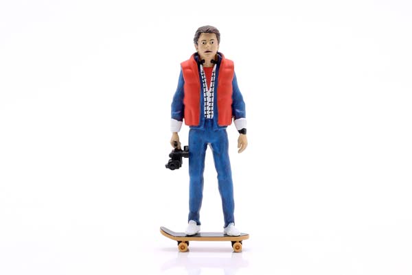 FIGURE MARTY WITH SKATEBOARD KK SCALE / ФИГУРКА МАРТЙ СКАТЕБОАРД КК