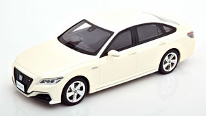 TOYOTA CROWN 3.5 RS ADVANCE WHITE
