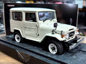 TOYOTA LAND CRUISER 40 VAN (BJ42V) WHITE / ТОЙОТА ЛЕНД КРУЗЕР 40 ФУРГОН BJ42V БЕЛЫЙ — фото 3