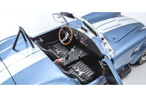 SHELBY COBRA 427 S/C SAPPHIRE BLUE/WHITE (08047SBL) 1:18 — фото 3