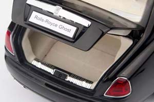 ROLLS-ROYCE GHOST BLACK/SILVER (08802BKS2) — фото 8