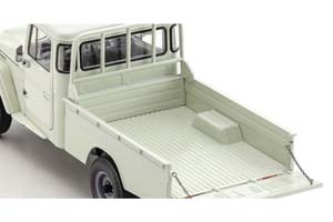TOYOTA LAND CRUISER 40 PICKUP WHITE 1:18 (08958W) — фото 4
