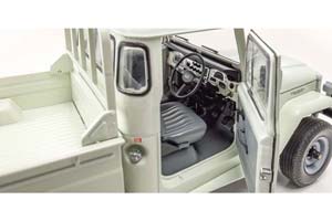 TOYOTA LAND CRUISER 40 PICKUP WHITE 1:18 (08958W) — фото 5