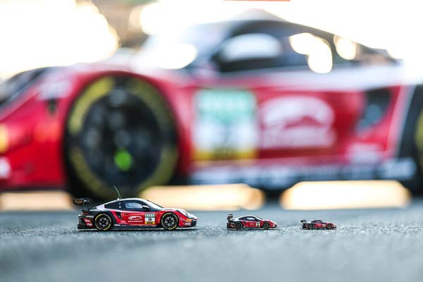 PORSCHE 911 GT3 R #29 DTM 2026 BASTIAN BUUS LAND MOTORSPORT SIGNATURE EDITION / ПОРШЕ 911 ГТ3 ДТМ БАСТИАН БУУС ЛАНД МОТОРСПОРТ АВТОГРАФ — фото 11