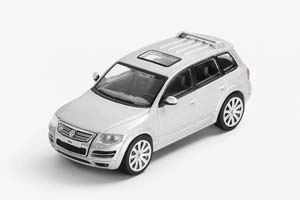 VOLKSWAGEN TOUAREG R50 TYP 7L 2007 / ФОЛЬКСВАГЕН ТУАРЕГ R50 ТИП 7L СЕРЕБРИСТЫЙ