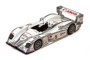 AUDI R8 NO 5 24H LE MANS 2003