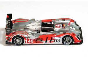 AUDI R10 TDI #14 LMP1 LE MANS 2010 — фото 3