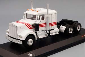 KENWORTH W900, WHITE