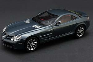 MERCEDES SLR MCLAREN 2003 GREY