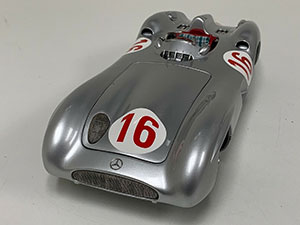 MERCEDES W196R STREAMLINER BODY #16 MONZA GP STIRLING MOSS 1954/55 LIMITED EDITION 4000 — фото 7