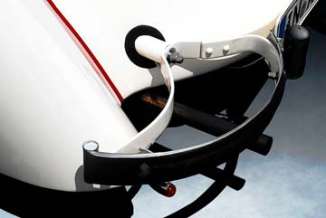 AUDI FRONT 225 ROADSTER 1935 WHITE ANNIVERSARY 100 YEARS AUDI IN SPECIAL BOX — фото 4