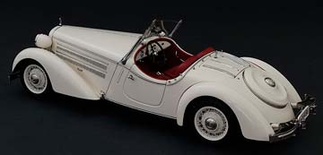 AUDI FRONT 225 ROADSTER 1935 WHITE RED LEATHER ANNIVERSARY MODEL-100 YEARS OF AUDI- SPECIAL EDITION 50 PIECES — фото 2