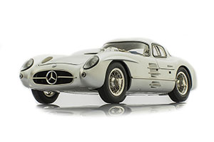MERCEDES 300 SLR UHLENHAUT COUPE WITH MUFFLER (BLUE INTERIOR) 1955 SILVER — фото 1