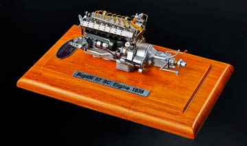 BUGATTI 57 SC 1935 ENGINE INCLUDING SHOWCASE