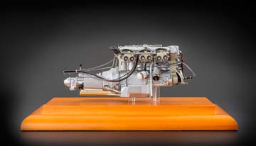 ASTON MARTIN DB4 GT ENGINE WITH SHOWCASE 1961 — фото 11