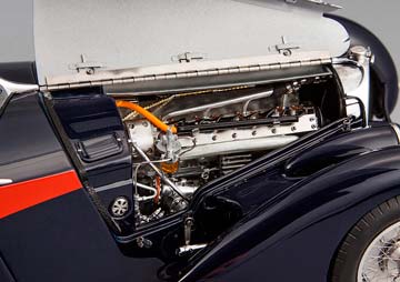 BUGATTI 57 SC CORSICA ROADSTER REDSTRIPES EDITION 1938 BLUE LIMITED EDITION 300 PCS. — фото 13