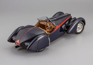 BUGATTI 57 SC CORSICA ROADSTER REDSTRIPES EDITION 1938 BLUE LIMITED EDITION 300 PCS. — фото 4