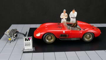 MASERATI 300S DIRTY HERO 1955 RED INCLUDING ENGINE 2 FIGURINES MINIATURE AWARD AND EXCLUSIVE SHOWCASE CMC BUNDLE LIMITED EDITION 1000 PCS. — фото 4