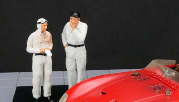 MASERATI 300S DIRTY HERO 1955 RED INCLUDING ENGINE 2 FIGURINES MINIATURE AWARD AND EXCLUSIVE SHOWCASE CMC BUNDLE LIMITED EDITION 1000 PCS. — фото 2