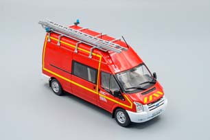 FORD TRANSIT 140 T35 4X4 VTU LANÉRY ИЗ СЕРИИ SAPEURS-POMPIERS — фото 3