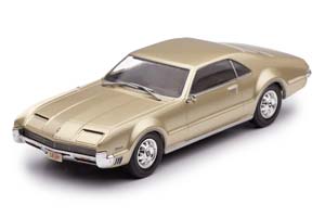 OLDSMOBILE TORONADO 1966 ЗОЛОТИСТЫЙ