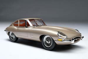 JAGUAR E-TYPE COUPE 1961, BRONZE MET.