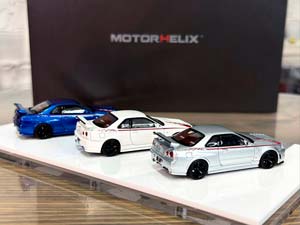 NISSAN SKYLINE GT-R R34 NISMO CUSTOMIZED 3 CAR SET SILVER/WHITE/BLUE / НИССАН СКАЙЛАЙН GT-R R34 NISMO КАСТОМНАЯ ВЕРСИЯ НАБОР ИЗ 3 МОДЕЛЕЙ СЕРЕБРИСТЫЙ/БЕЛЫЙ/СИНИЙ — фото 4