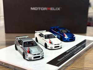 NISSAN SKYLINE GT-R R34 NISMO CUSTOMIZED 3 CAR SET SILVER/WHITE/BLUE / НИССАН СКАЙЛАЙН GT-R R34 NISMO КАСТОМНАЯ ВЕРСИЯ НАБОР ИЗ 3 МОДЕЛЕЙ СЕРЕБРИСТЫЙ/БЕЛЫЙ/СИНИЙ — фото 2