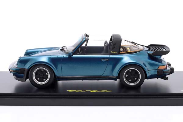 PORSCHE 911 TURBO TARGA YEAR OF CONSTRUCTION 1987 AMAZONIAN GREEN METALLIC / ПОРШЕ 911 ТУРБО ТАРГА АМАЗОНИАН ЗЕЛЕНЫЙ МЕТАЛЛИК — фото 4