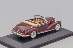 MERCEDES-BENZ 300 S ROADSTER 1952, MERCEDES-BENZ OFFIZIELLE MODELL-SAMMLUNG 9, DARK RED — фото 2