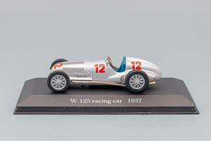 MERCEDES-BENZ W125 RACING CAR (1937), MERCEDES-BENZ OFFIZIELLE MODELL-SAMMLUNG 41, СЕРЕБРИСТЫЙ — фото 3