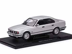 BMW E34 5-SERIES 540i 1992 SILVER — фото 12