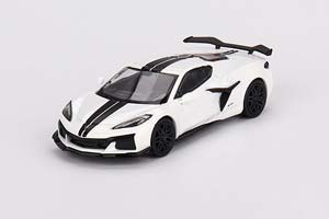 CHEVROLET CORVETTE Z06 2023 WHITE (ДЛИНА МОДЕЛИ 6-10 СМ)