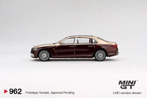MERCEDES-MAYBACH S680 2024 W223 / МЕРКЕДЕС-МАЙБАЧ S680 W223 ЗОЛОТИСТЫЙ — фото 3
