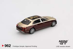 MERCEDES-MAYBACH S680 2024 W223 / МЕРКЕДЕС-МАЙБАЧ S680 W223 ЗОЛОТИСТЫЙ — фото 2