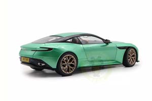 ASTON MARTIN DB12 2025 GREEN / АСТОН МАРТИН ДБ12 ЗЕЛЕНЫЙ — фото 2