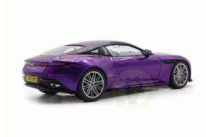 ASTON MARTIN DB12 2025 VIOLET / АСТОН МАРТИН ДБ12 ФИОЛЕТОВЫЙ — фото 2