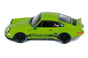 PORSCHE 911 (930) RWB RAUH-WELT BACKDATE OLIVE GREEN — фото 3