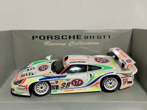 PORSCHE 911 GT1 1998 1/18 UT MODELS