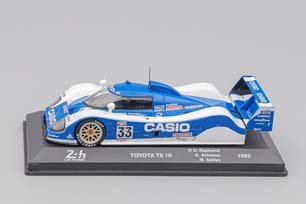 TOYOTA TS010 3.5L V10 TEAM TOYOTA TOM'S №33 2ND 24H LE MANS 1992 MASANORI SEKIYA - PIERRE HENRI RAPHANEL - KENNY ACHESON, BLUE WHITE — фото 7