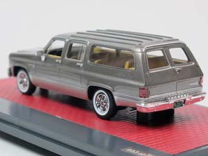 CHEVROLET SUBURBAN 1981, GREY/SILVER — фото 4